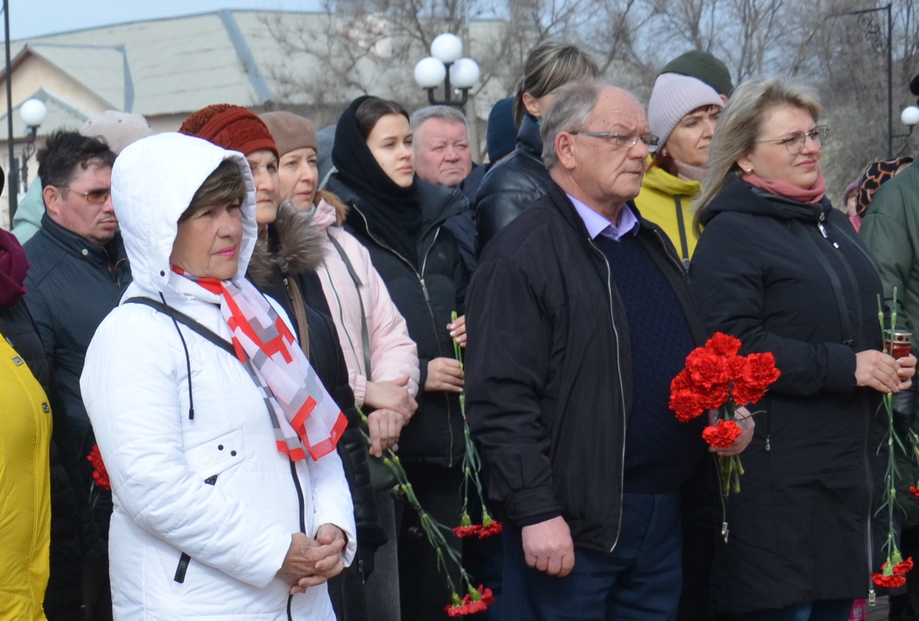 Это нужно не только погибшим, это нужно нам, живым»: в Петровом Вале  батюшка отслужил панихиду по жертвам теракта | «Уезд. Вести Камышинского  района»